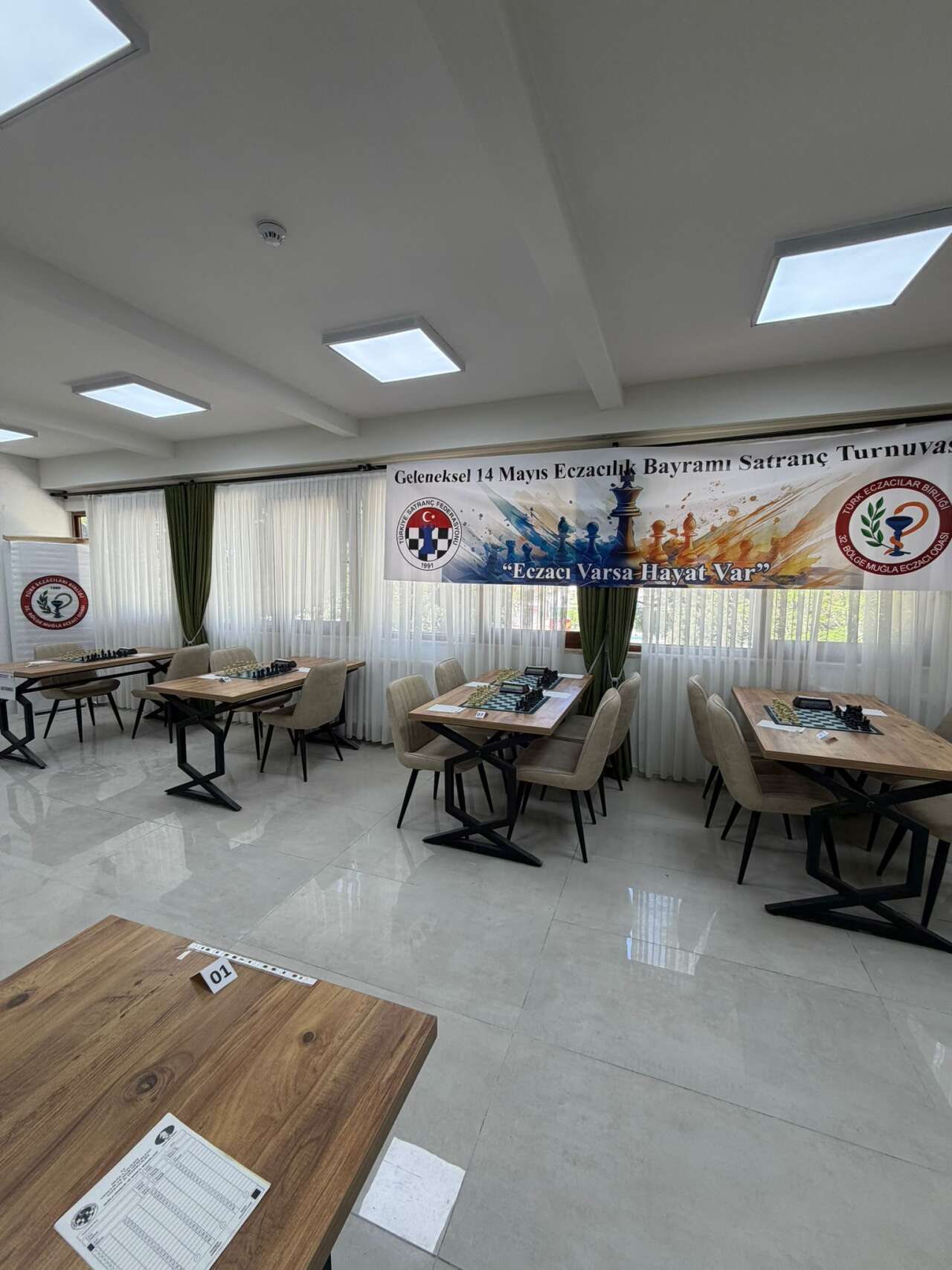 Muğla’da Hamleler Eczacılık Bayramı İçin Yapılıyor: Satranç Turnuvası Başladı 4
