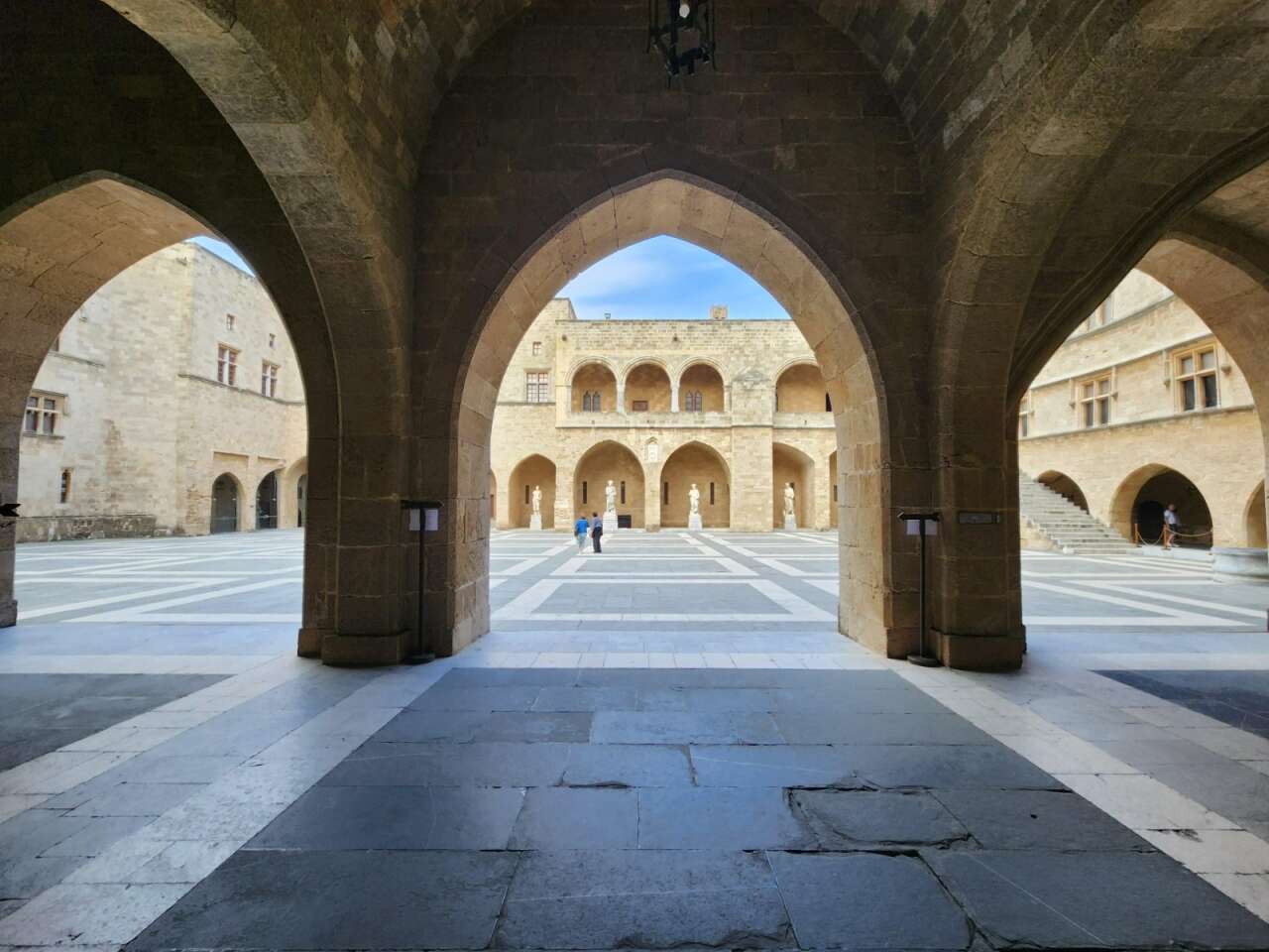 Türk Turistler Yunan Adalarına Akın Etti, Gümrüklerde Kuyruk Oluştu 7