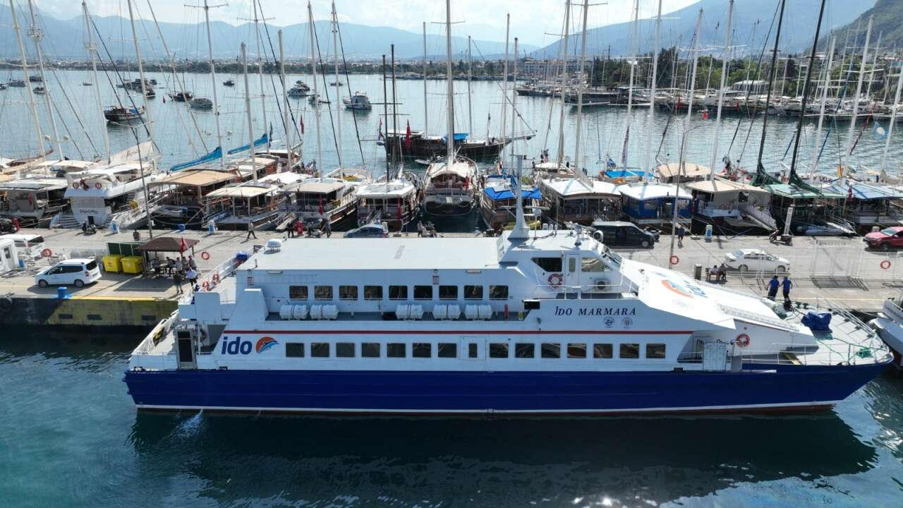 Türk Turistler Yunan Adalarına Akın Etti, Gümrüklerde Kuyruk Oluştu 1
