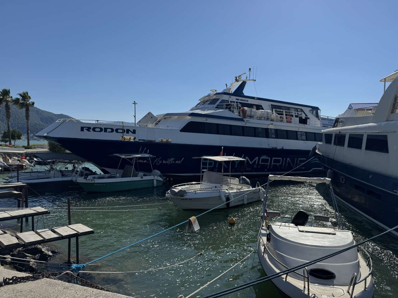 Rodos Seferi Yapan Feribot Fethiye'de Karaya Oturdu 1