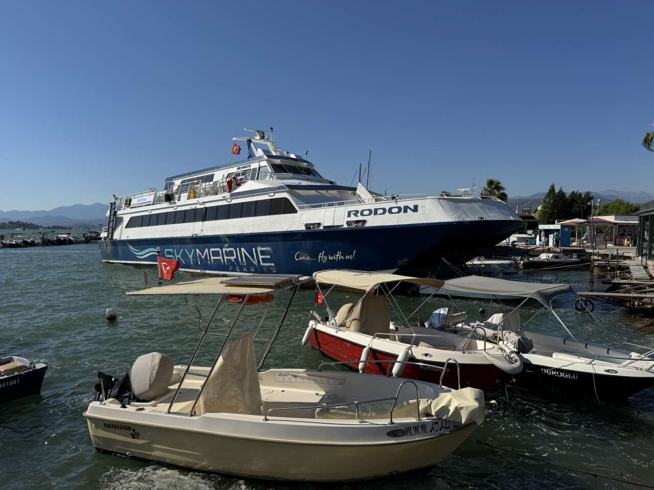 Rodos Seferi Yapan Feribot Fethiye'de Karaya Oturdu 2