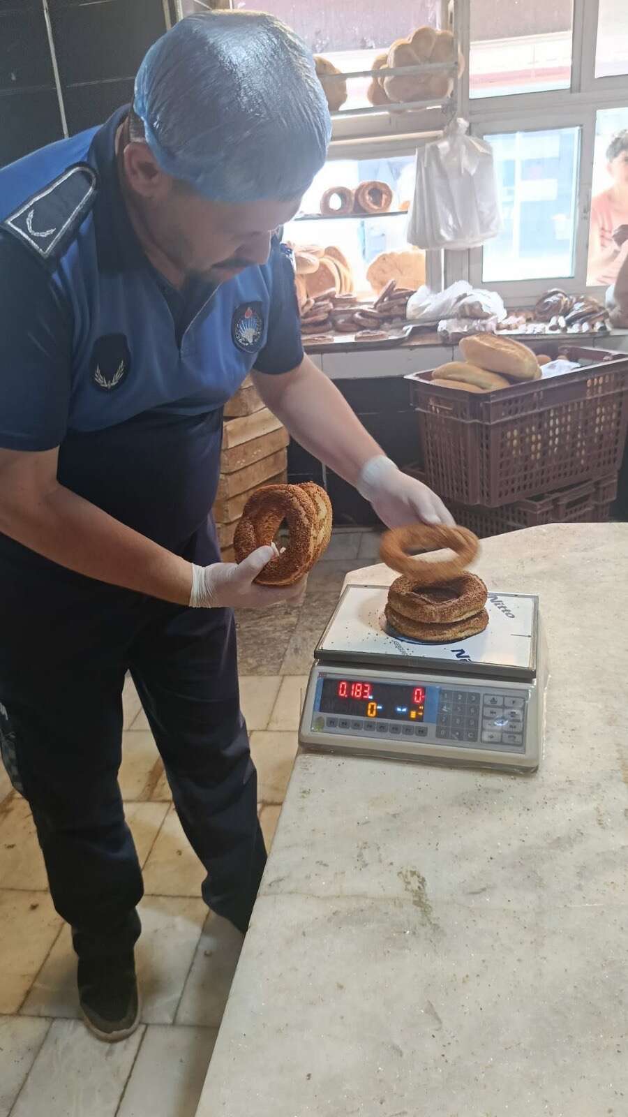 Ula’da Zabıta Ekiplerinden Fırın ve Market Denetimi 2