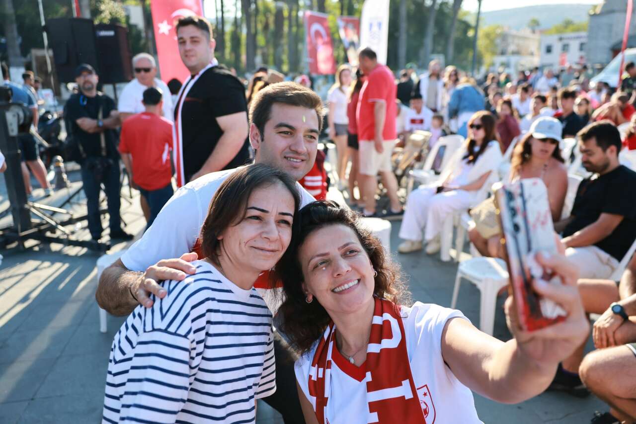 Dünya Kupası Heyecanı Bodrum Meydanı'na Taşındı 3
