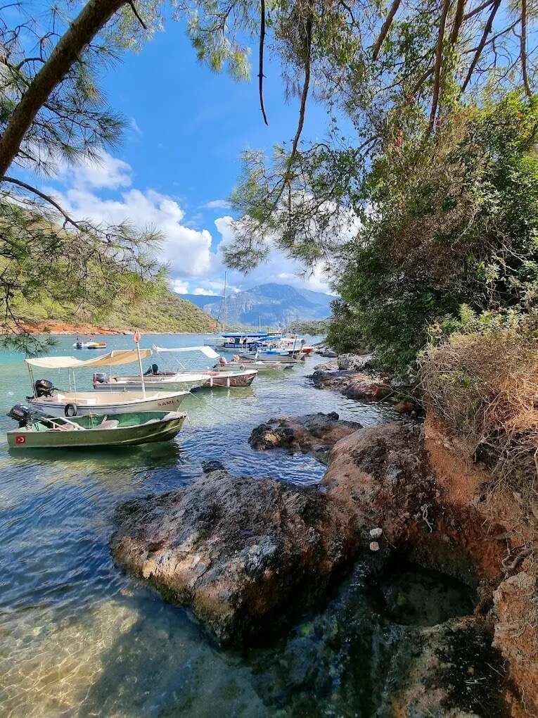 Fethiye’nin Cennet Koylarında 3 Ayrı Tekne Bağlama İskelesi Projesi İçin ÇED Süreci Başladı 13