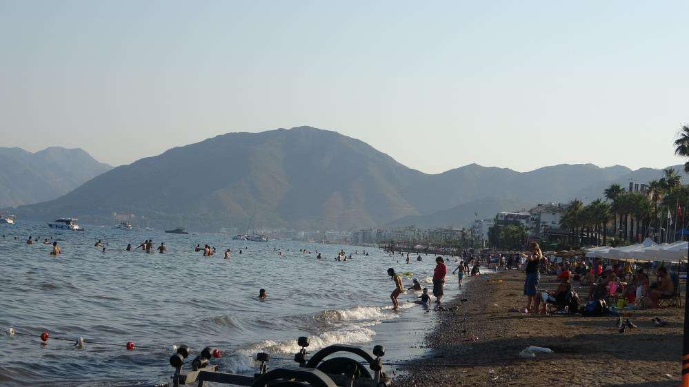 Yaz Tatili Başladı, Marmaris Plajlarında Yoğunluk Oluştu 4