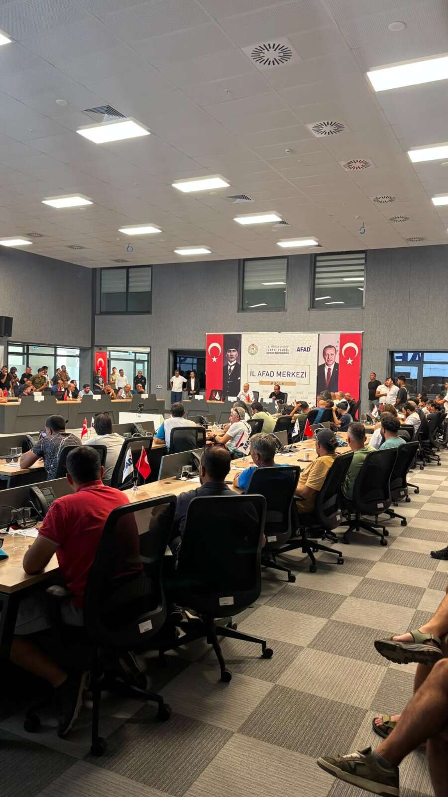 Muğla’da Paraşüt Krizi Turizmi Etkilemeye Başladı: Bazı Tatilciler Planlarını Değiştirdi 1