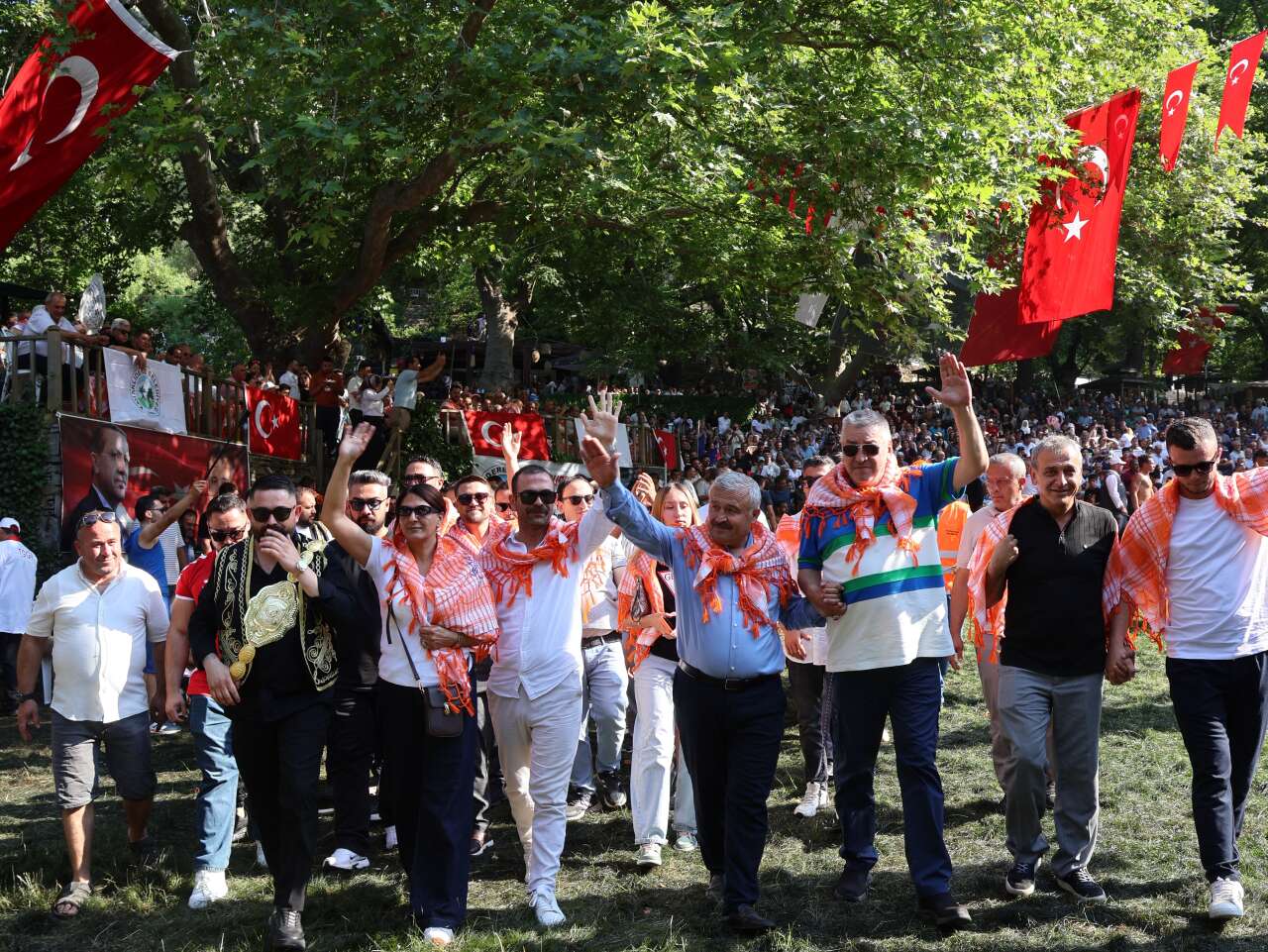 Menteşe Beşpınar Güreşlerinde Ağalık Rekoru: Hanımağa En Yüksek Teklifi Verdi 3