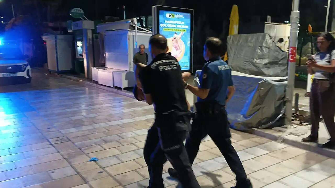 Muğla'da Bıçaklı Kavga , Polis 5 Şüpheliyi Gözaltına Aldı 1