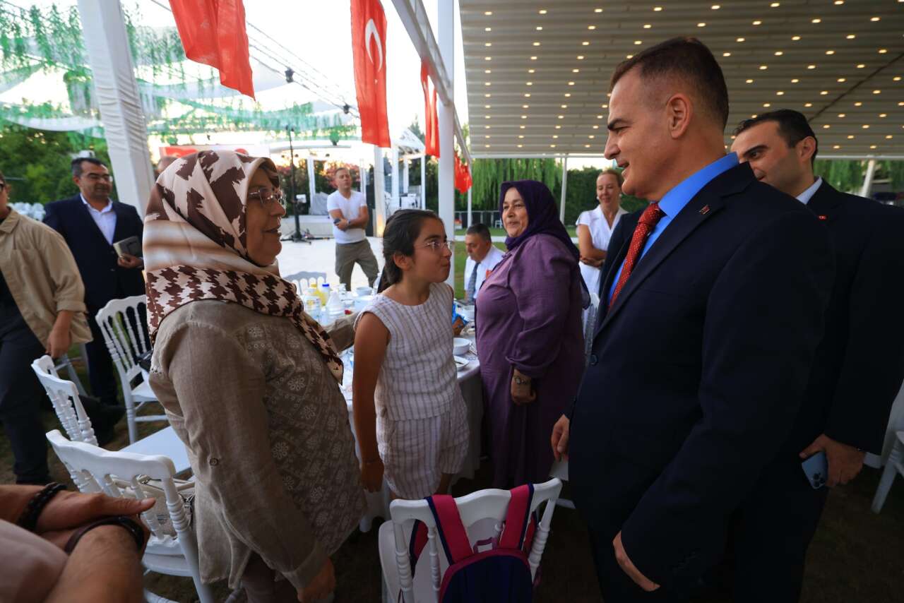Vali İdris Akbıyık, Şehit Yakınları ve Gazilerle Vefa Sofrasında Buluştu 3