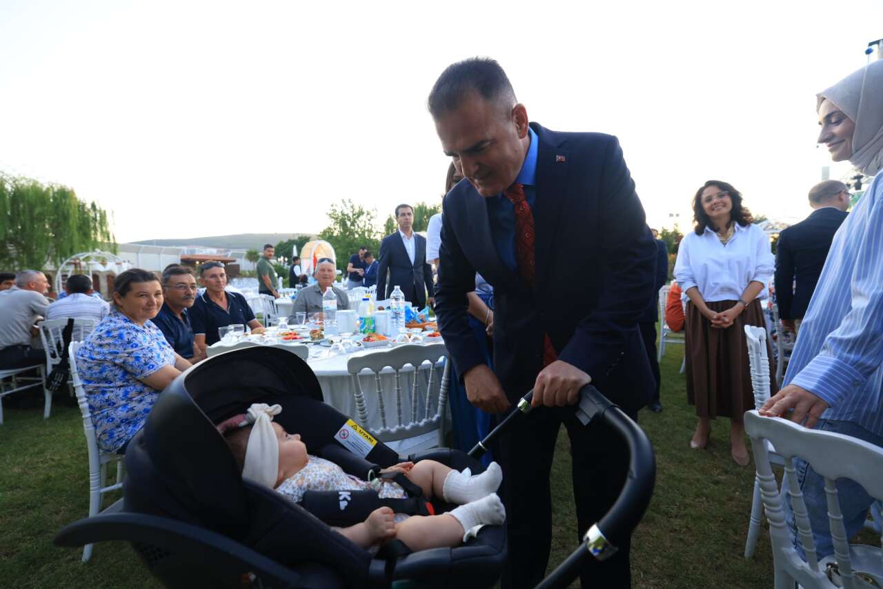 Vali İdris Akbıyık, Şehit Yakınları ve Gazilerle Vefa Sofrasında Buluştu 2