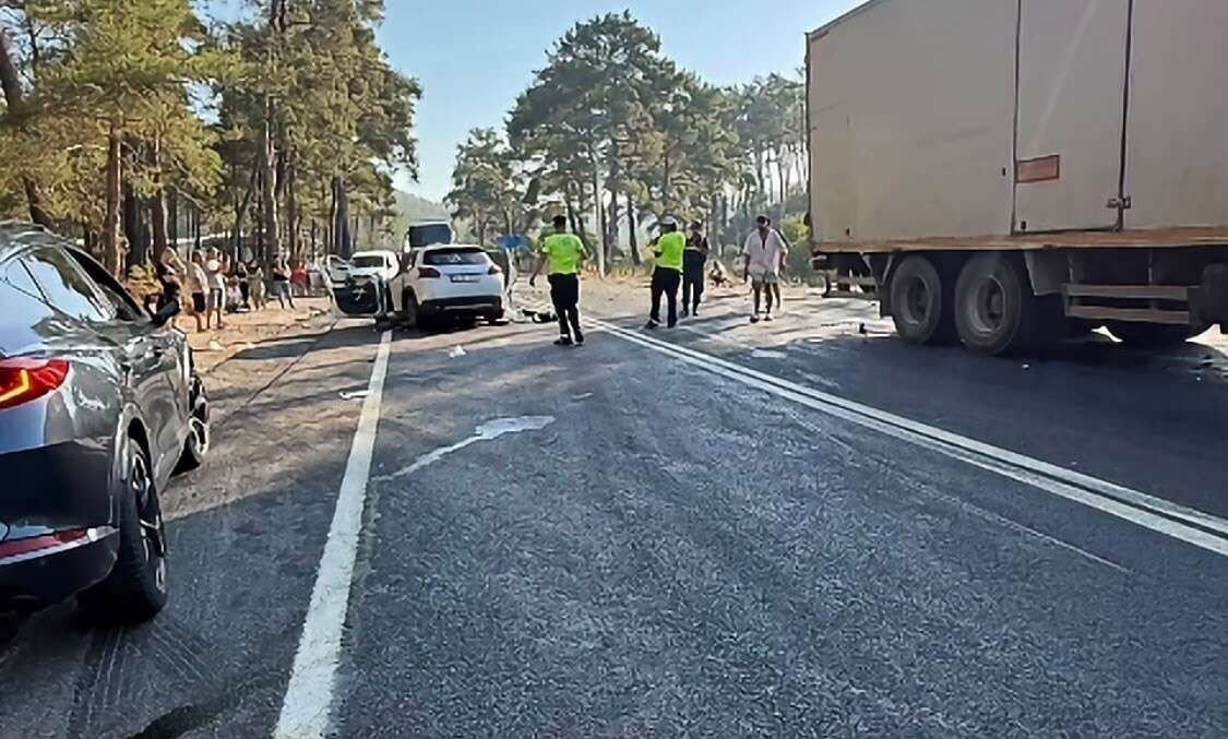Marmaris’teki Kazada: 16 Yaşındaki Çocuk Yaşamını Yitirdi, Anne ve Babası Ağır Yaralı 2