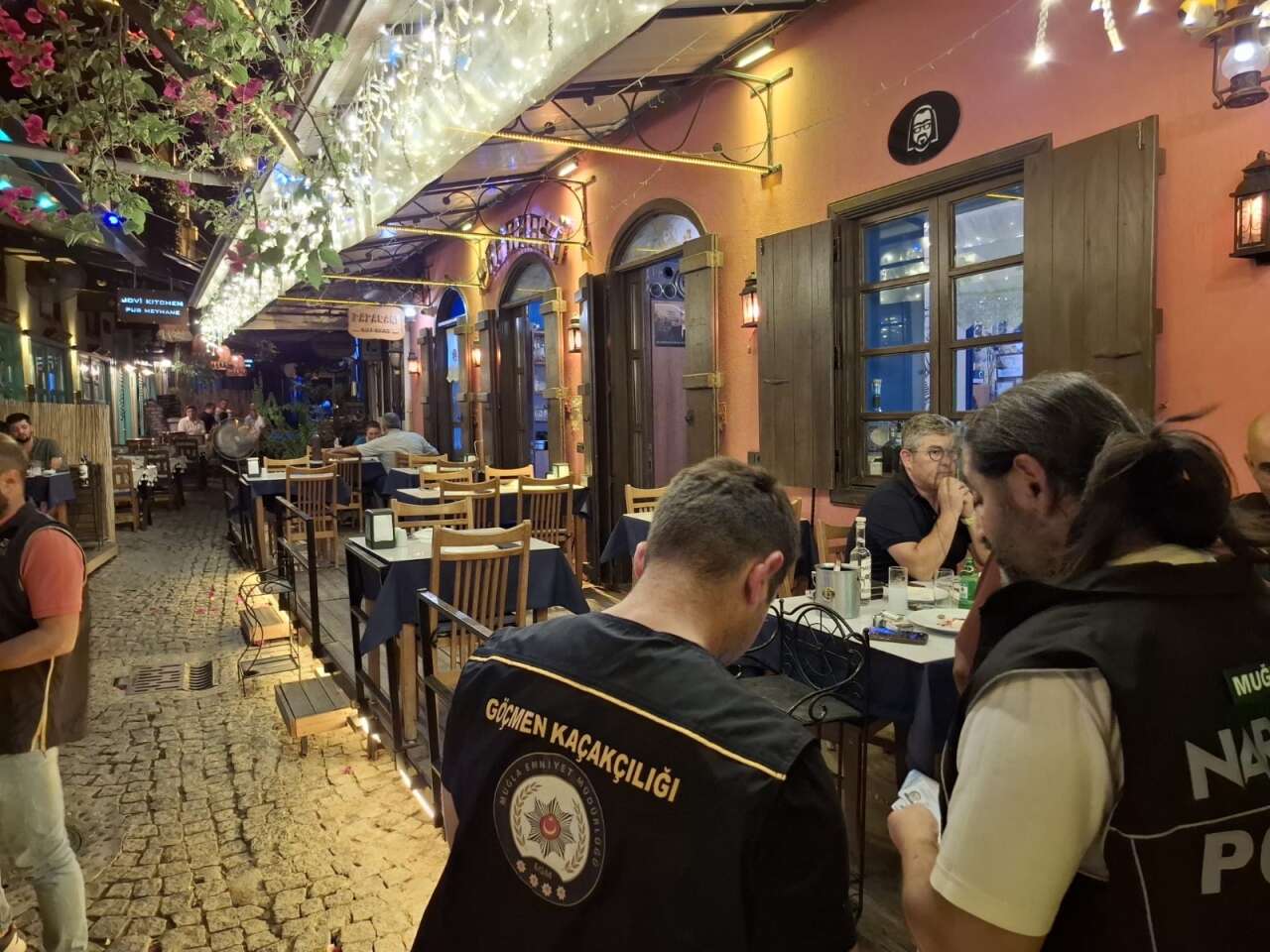 Milas’ta 200 Polisle Huzur Uygulaması: 2 Bin Kişi Sorgulandı, 1 Milyon Lirayı Aşan Ceza Kesildi 3