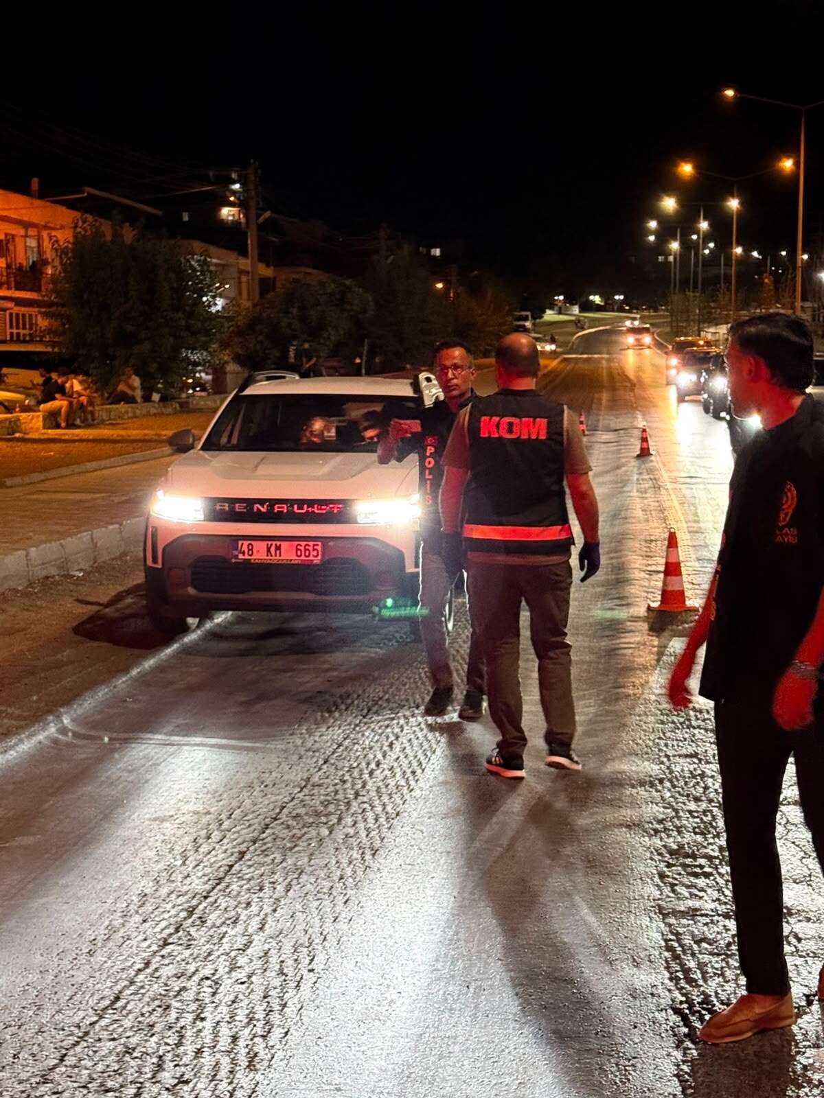 Milas’ta 200 Polisle Huzur Uygulaması: 2 Bin Kişi Sorgulandı, 1 Milyon Lirayı Aşan Ceza Kesildi 2