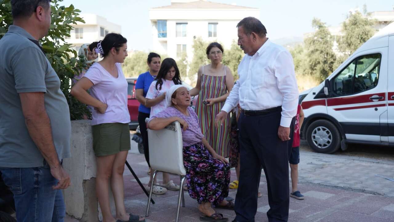 Milas'ta Boş Arsada Yangın: Milas Belediyesi'nden Bakımsız Arsalar İçin Acil Önlem Çağrısı 3