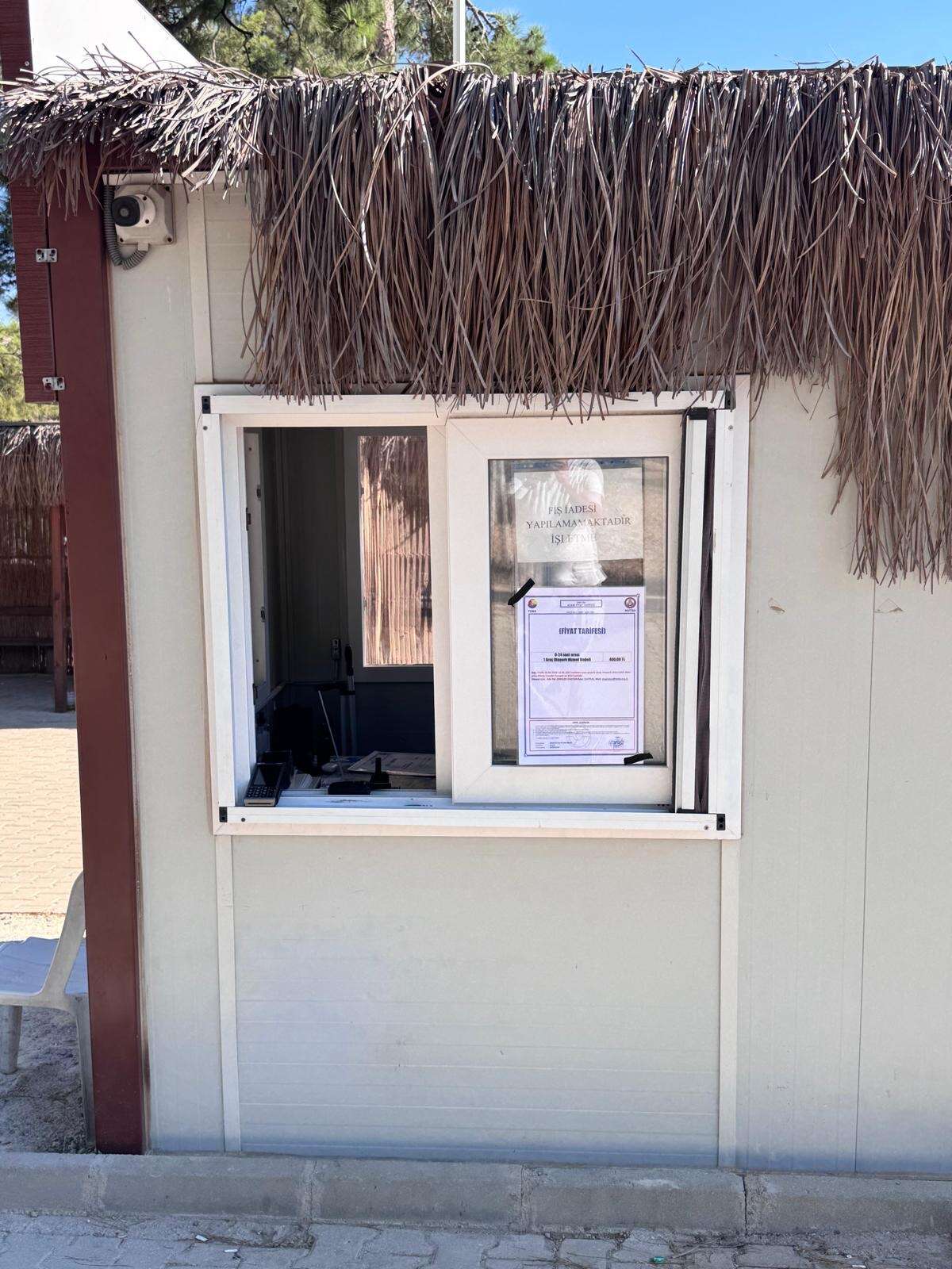 Akbük Sahili Otopark Ücreti Belediye Uyarısıyla 400 TL’ye İndirildi 1
