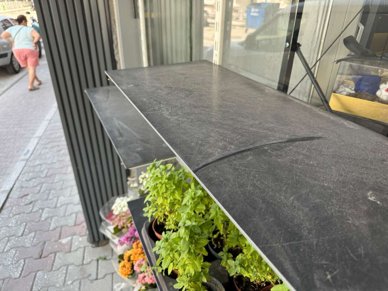 Menteşe’de açık Otoparka Tepki: Esnaf Tozdan Şikayetçi 2