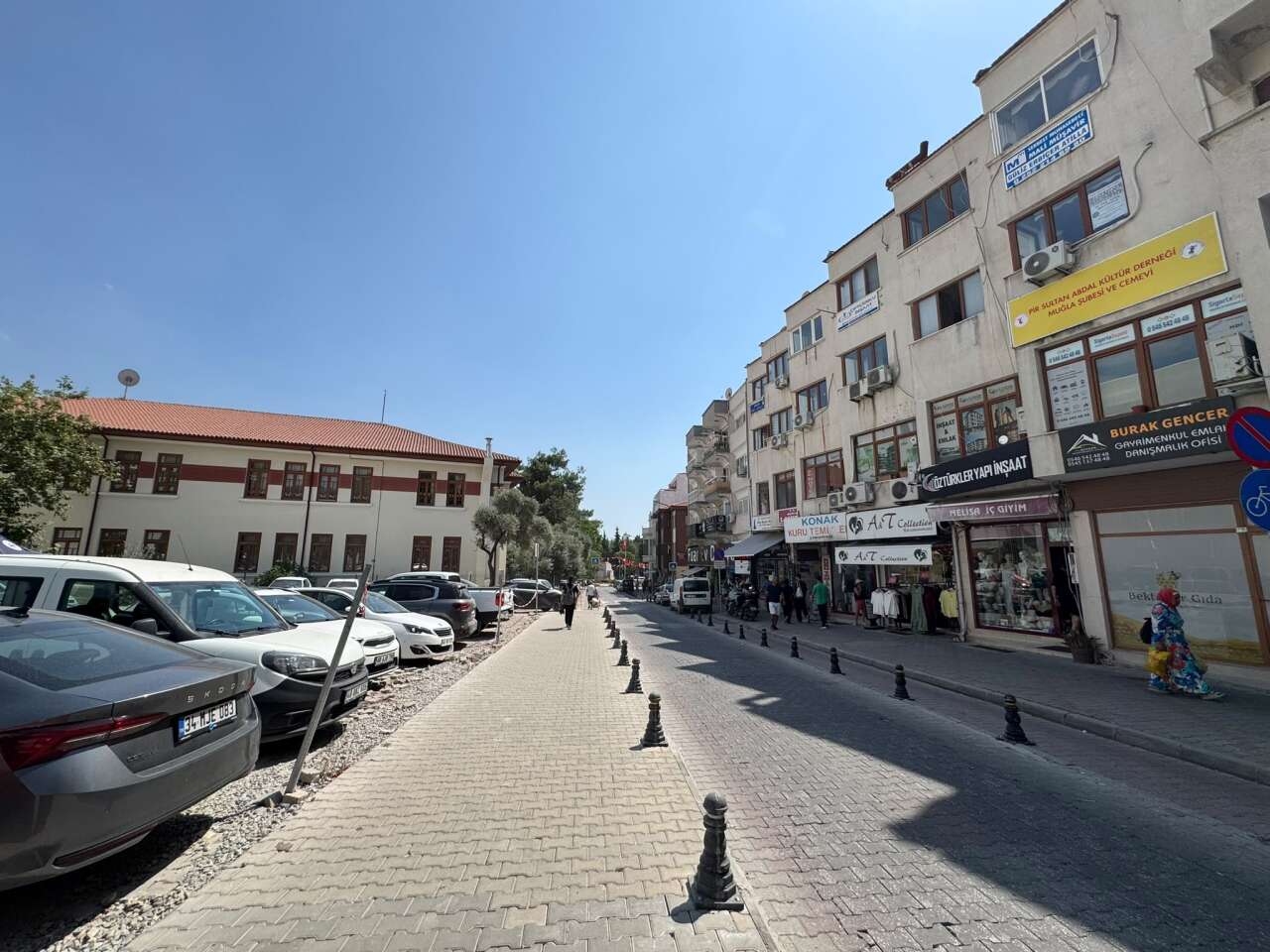 Menteşe’de açık Otoparka Tepki: Esnaf Tozdan Şikayetçi 3