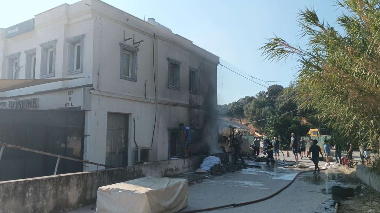 Muğla’da İş Yerinde Korkutan Yangın: Alevler Kısa Sürede Büyüdü 2