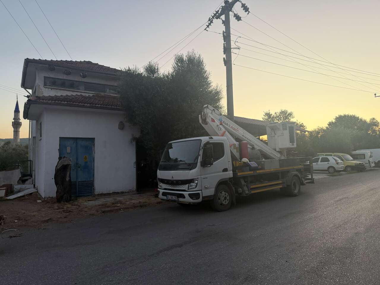 Muğla’da Trafo Arızası Mesaiyi Vurdu: Sanayi Esnafı Kepenk Kapatamadı 4