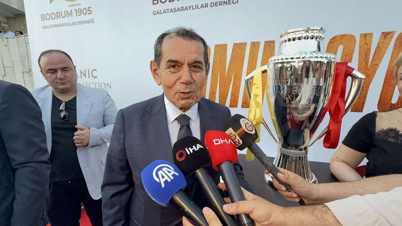 Dursun Özbek: "Şampiyonlar Ligi'nde İstediğimiz Neticeleri Almak Üzere Bir Takım Hazırlığı Yapıyoruz" 2