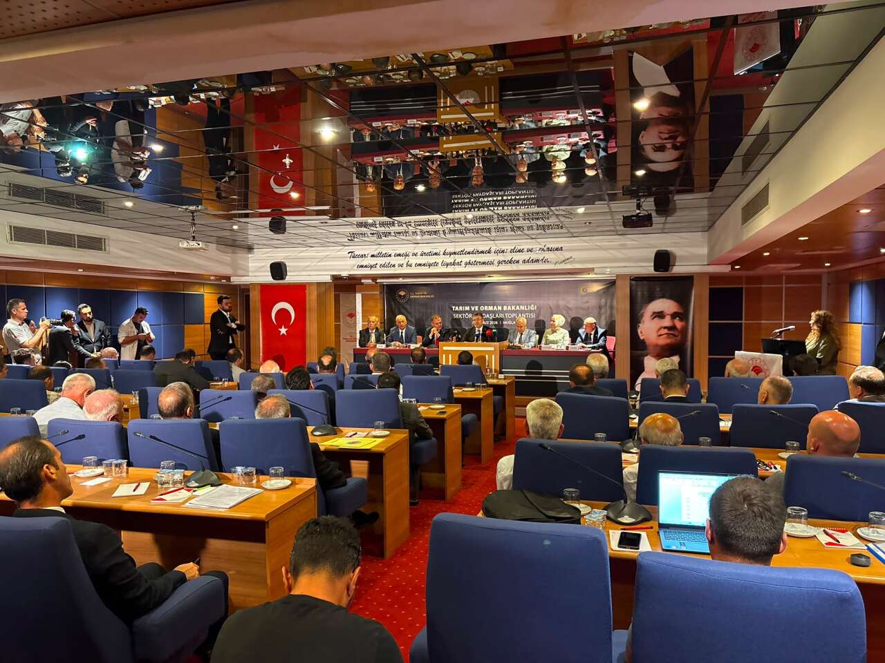Muğla’da Sektör Paydaşlarıyla Buluşan Bakan Yumaklı: “Muğla Üretirse Türkiye Güçlenir” 1