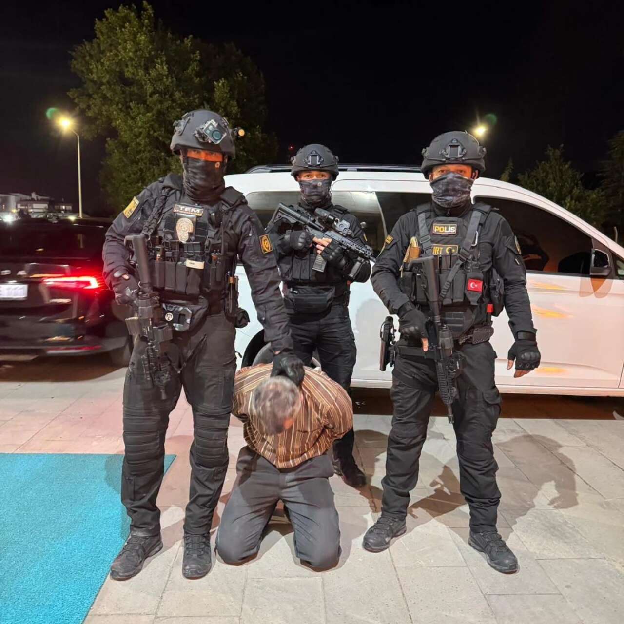 Darbeci Yüzbaşının Evinden Servet Çıktı 1
