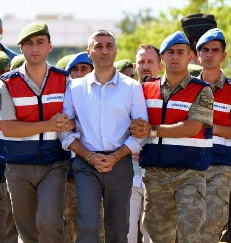 Darbeci Yüzbaşının Evinden Servet Çıktı 2