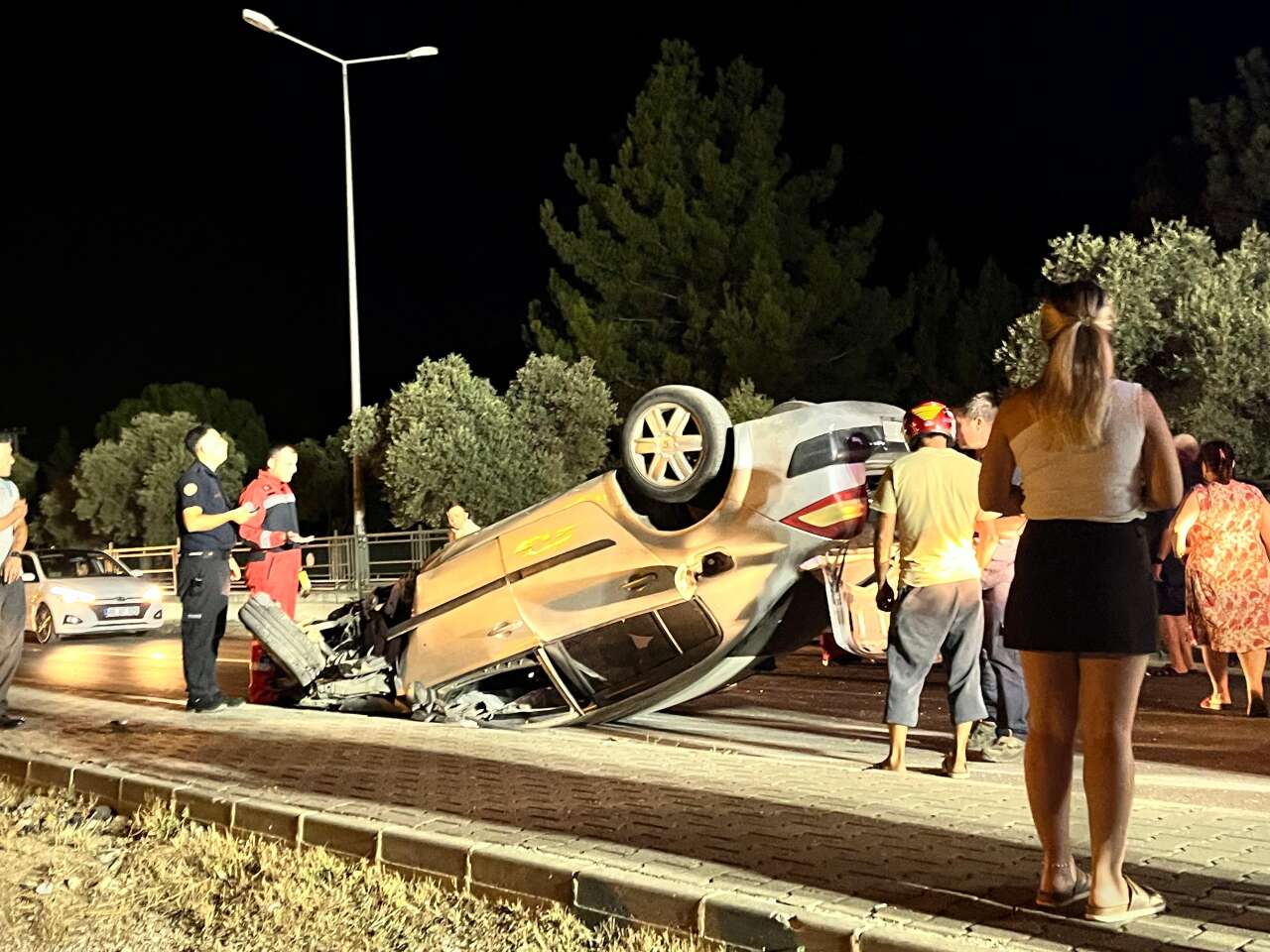 Muğla'da Trafik Kazası: Takla Atan Otomobildeki Sürücü Yaralandı 1