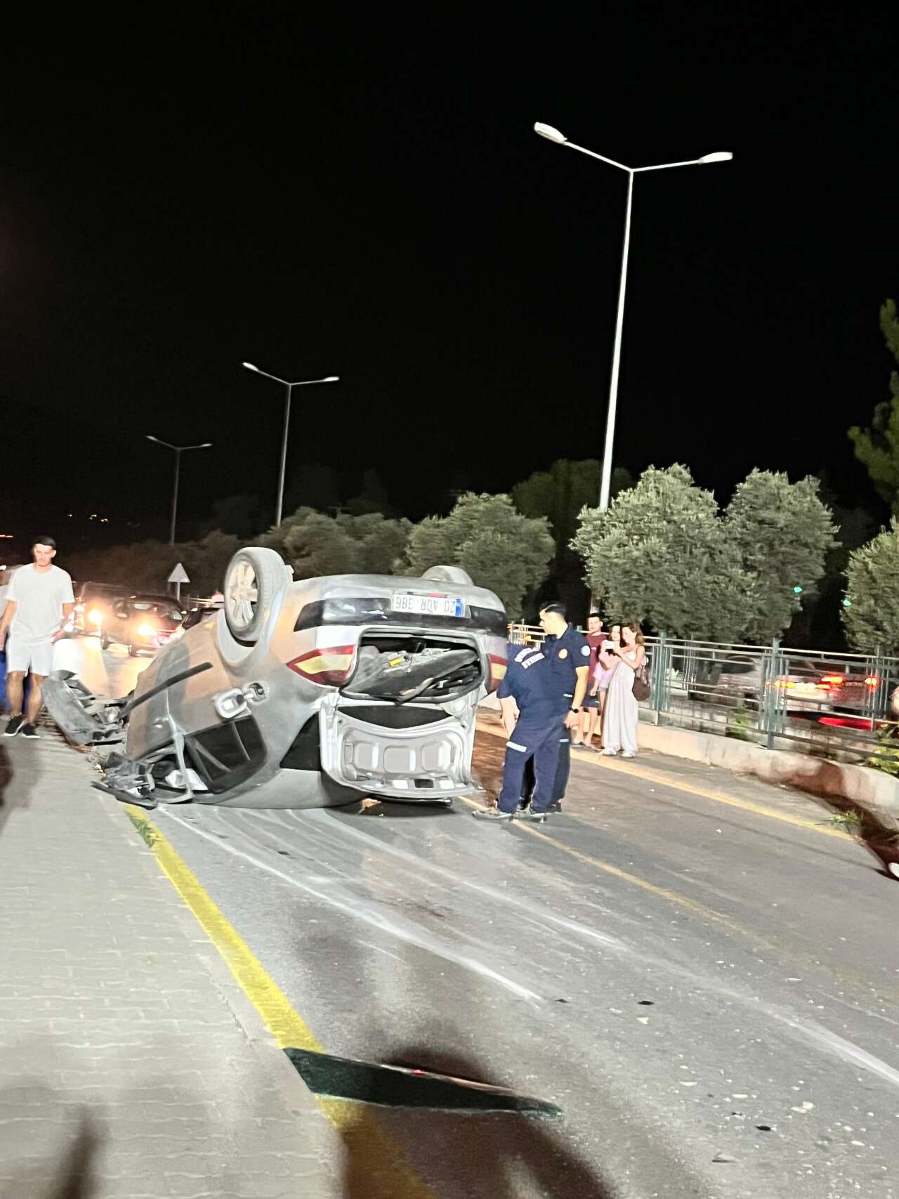 Muğla'da Trafik Kazası: Takla Atan Otomobildeki Sürücü Yaralandı 3
