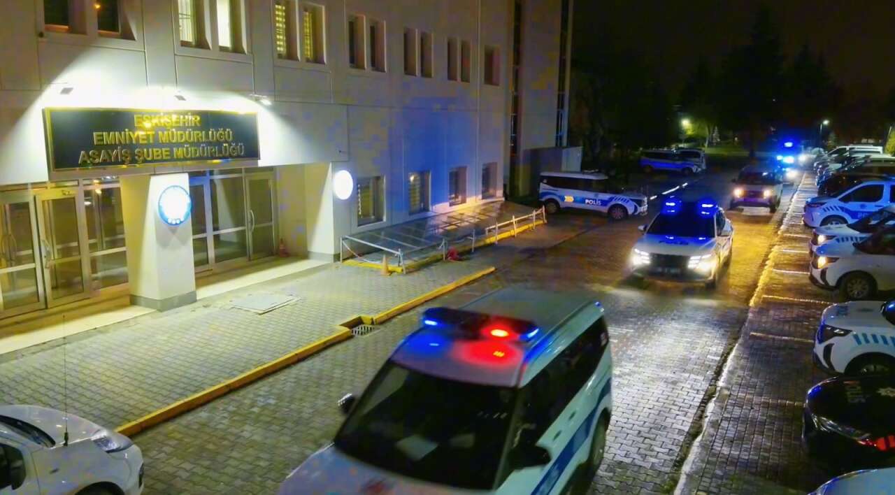 Muğla Dahil 19 İlde 'Sahte Modem' Operasyonu: 90 Şüpheli Yakalandı 1
