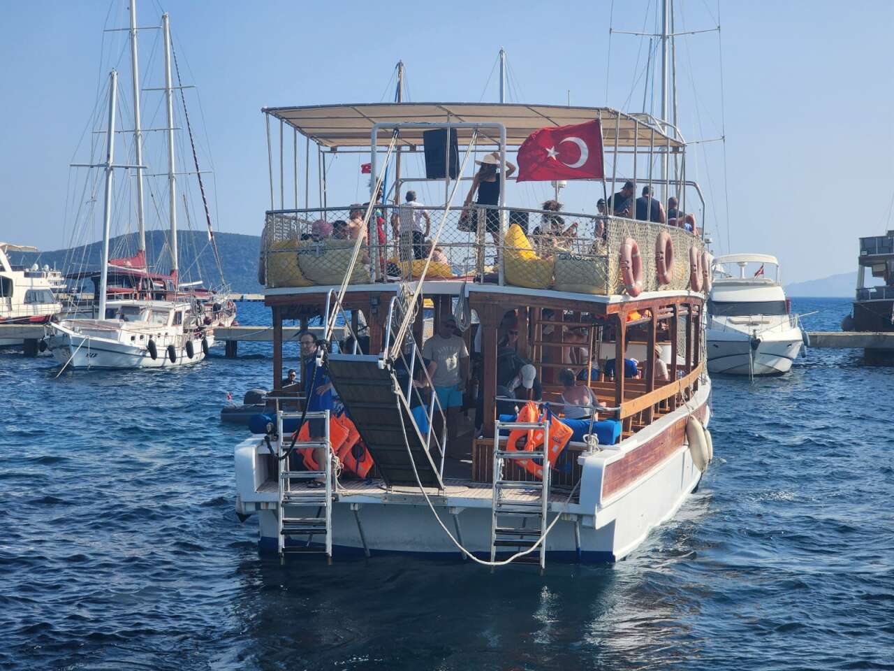 Mavi Yolculuğun Gözde Rotalarına Yoğun İlgi: Muğla Kıyılarında Mavi Tur Hareketliliği Artıyor 3