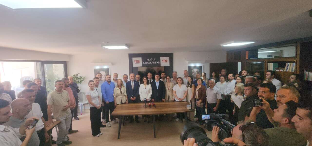 Menteşe Belediye Başkanı Gonca Köksal Aras ve CHP’li Meclis Üyeleri Yeni Parti’ye Geçti 5