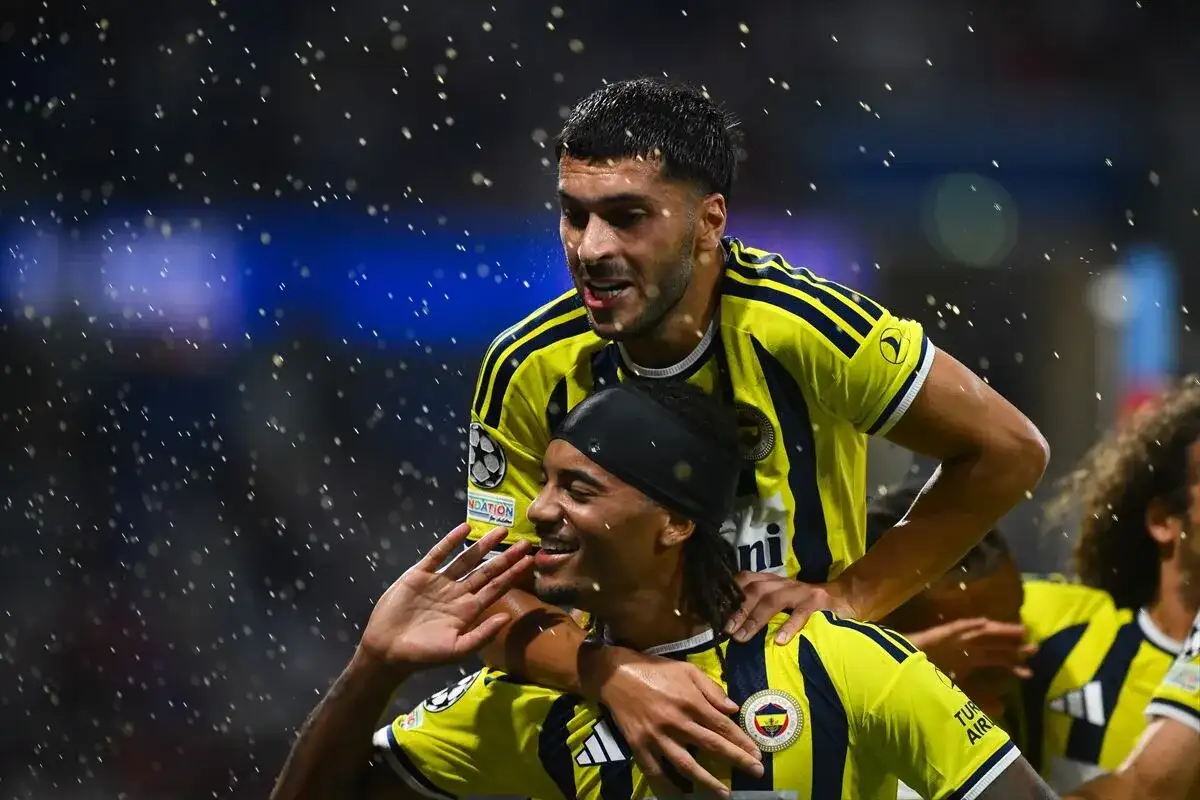 Fenerbahçe, 18 Yıl Sonra Şampiyonlar Ligi'nde 3