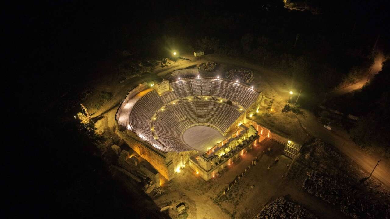 Tlos Antik Tiyatrosu Güneş Enerjisiyle Aydınlanacak 1