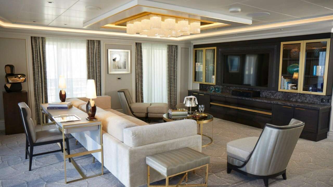 Ultra Lüks Süitleriyle Dünyaca Ünlü Seven Seas Splendor, Amerikalı VIP Yolcularıyla Bodrum'da 1