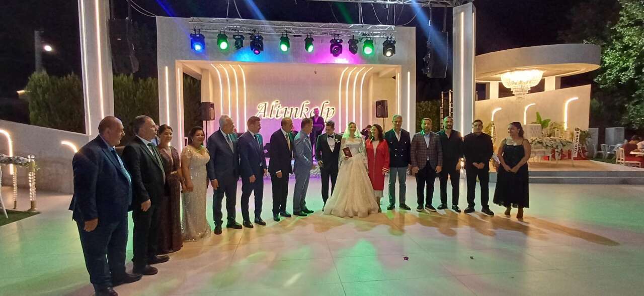Muğla’da Görkemli Düğün: Oğuzhan Göçer ve Nerin İnce Evlendi 3