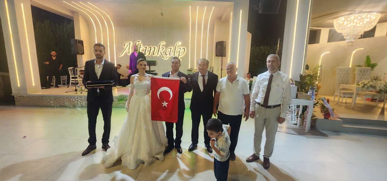Muğla’da Görkemli Düğün: Oğuzhan Göçer ve Nerin İnce Evlendi 8