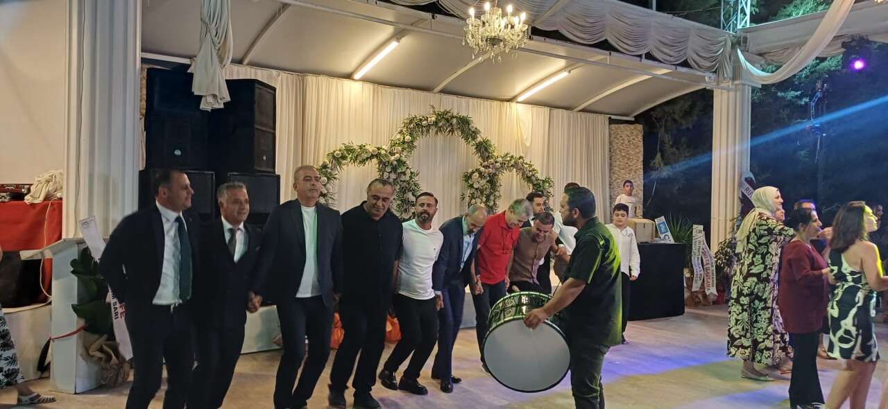 Hasan Mert Akgül ve Perinur Kale Menteşe’de Görkemli Düğünle Evlendi 6