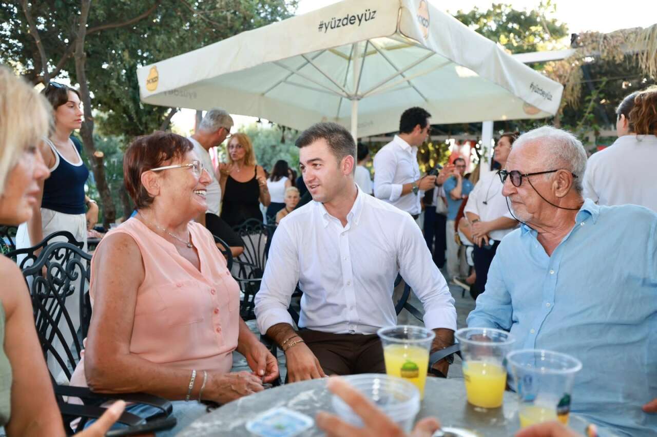 Bodrum'da Pînaraltı Emekli Kafe Açıldı: Çay 5 TL, Kahve 15 TL 4