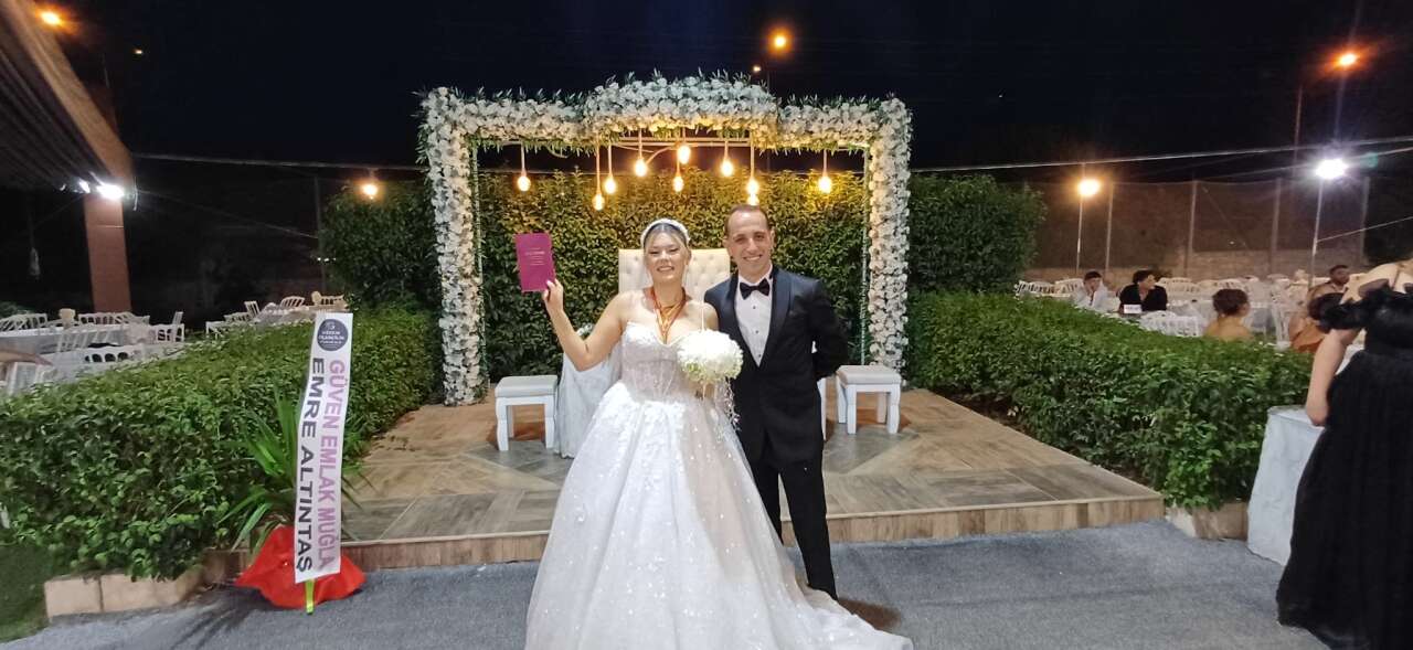 Burak Kezer ve Meltem Akaydın Menteşe’de Dünyaevine Girdi 6