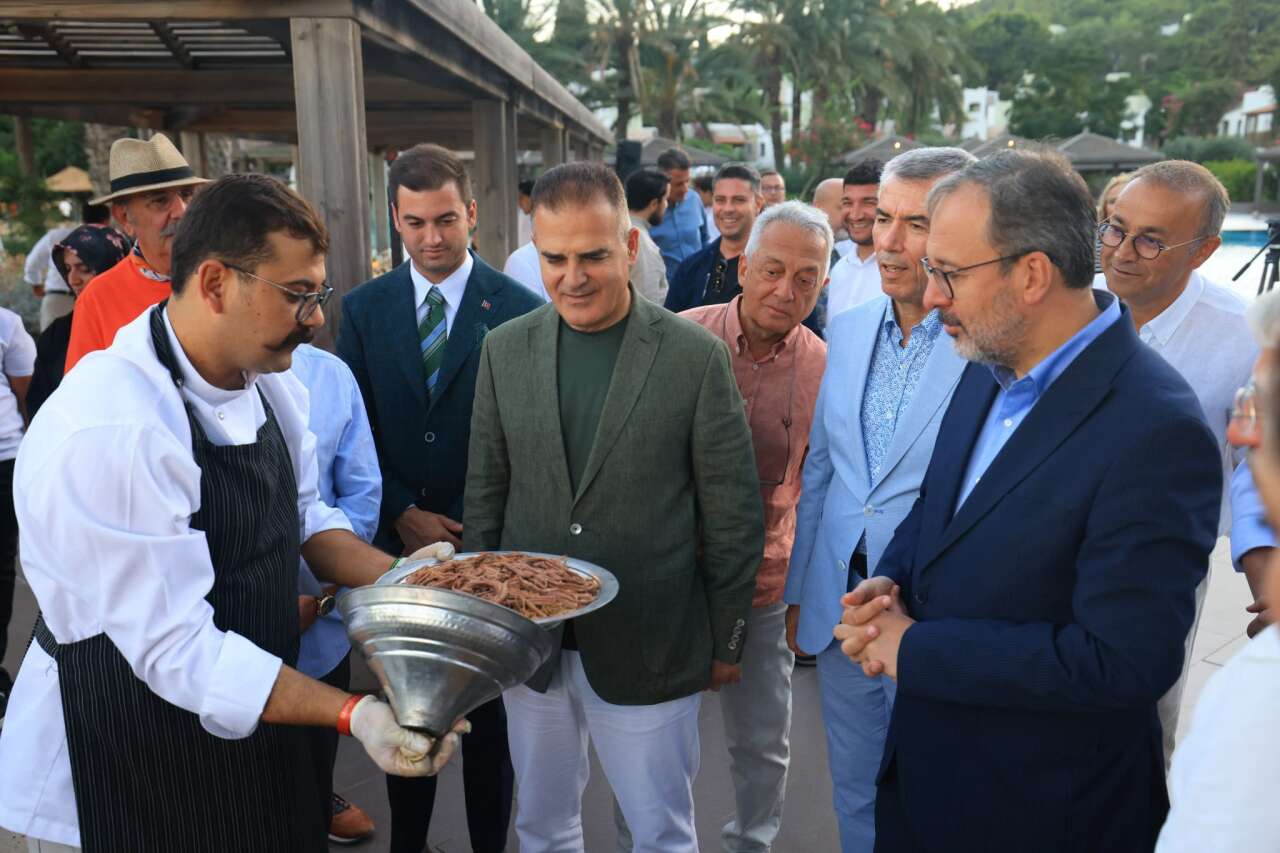 Muğla Valisi Akbıyık’tan Çorum Lezzet Festivali’ne Ziyaret 2
