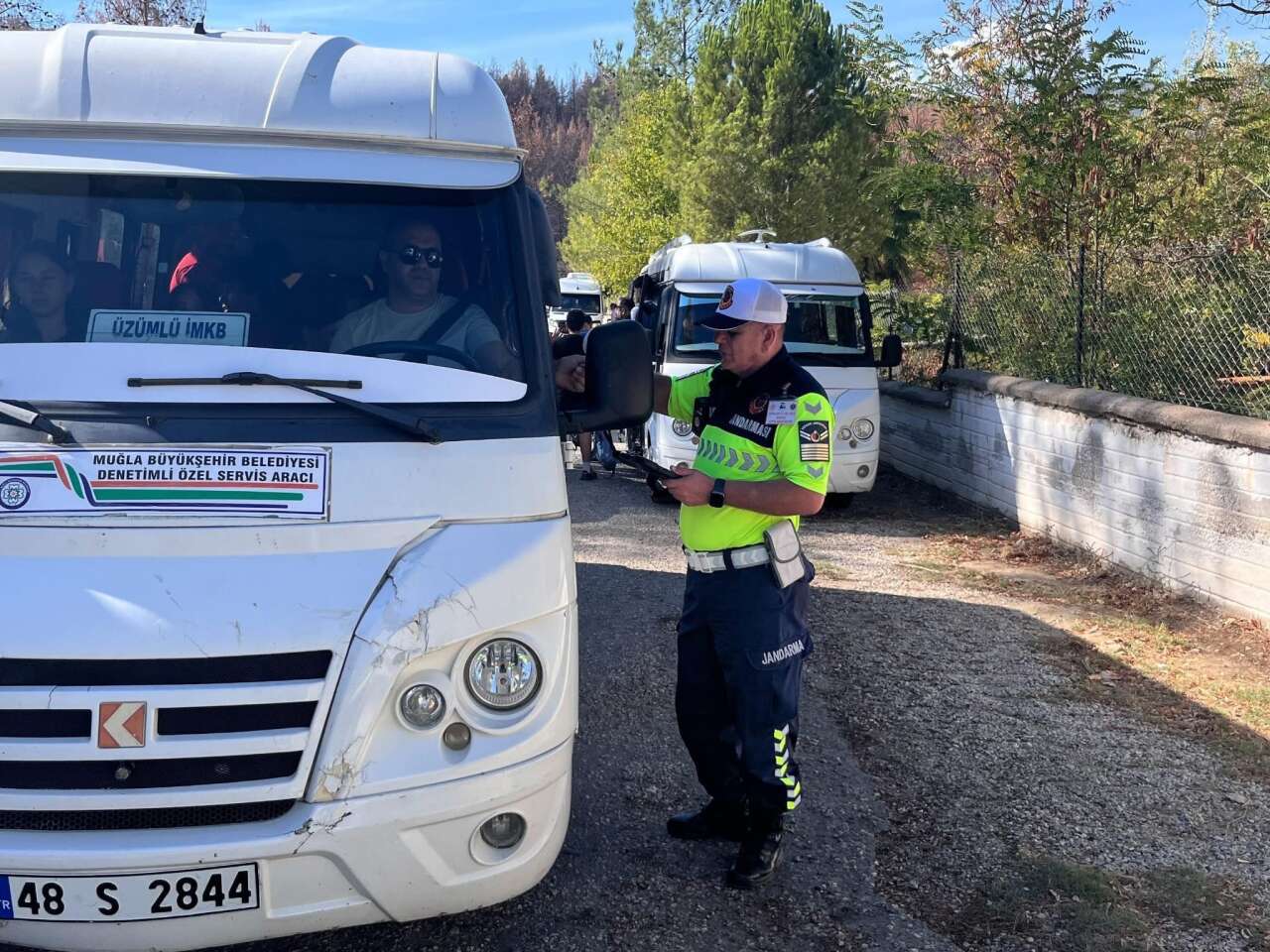 Muğla’da Okul Servislerine Sıkı Denetim: Trafik Ekipleri Sahada 4