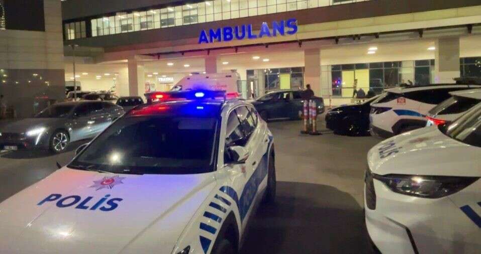 Arkadaş Grubu Arasında Bıçaklı ve Silahlı Kavga: 1 Ölü, 1 Yaralı 1