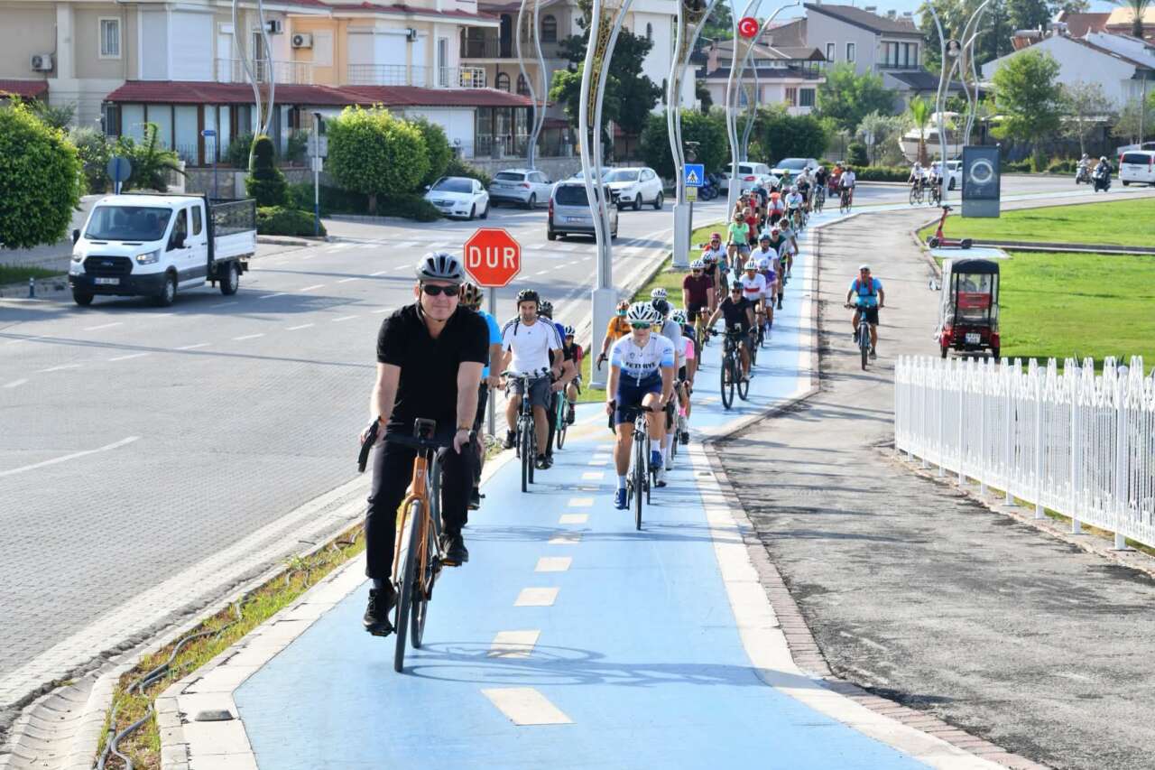 Fethiye’de Sağlıklı Gelecek İçin Pedallar Çevrildi: Avrupa Hareketlilik Haftası Bisiklet Turuyla Kutlandı 3
