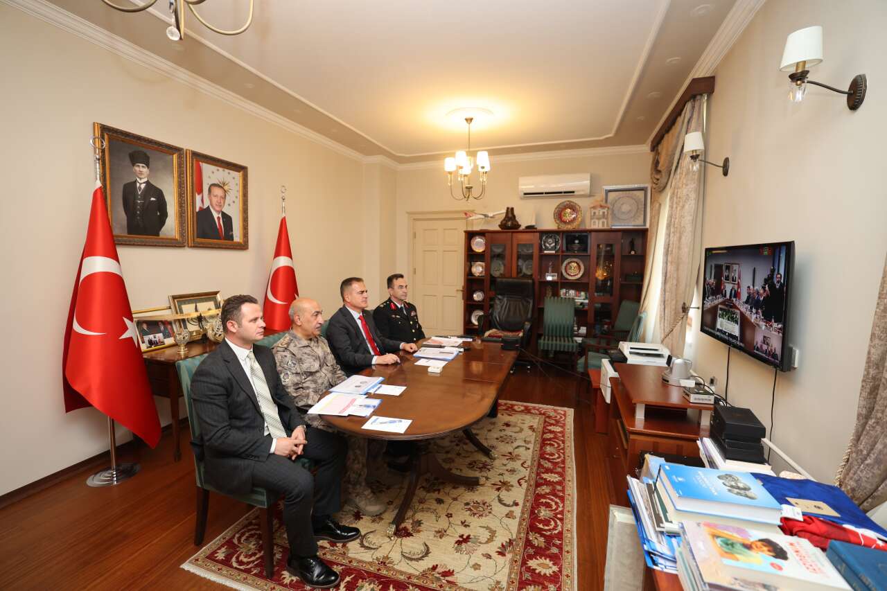 Dr. Vali İdris Akbıyık, Okul Güvenliği Değerlendirme Toplantısı’na Katıldı 1