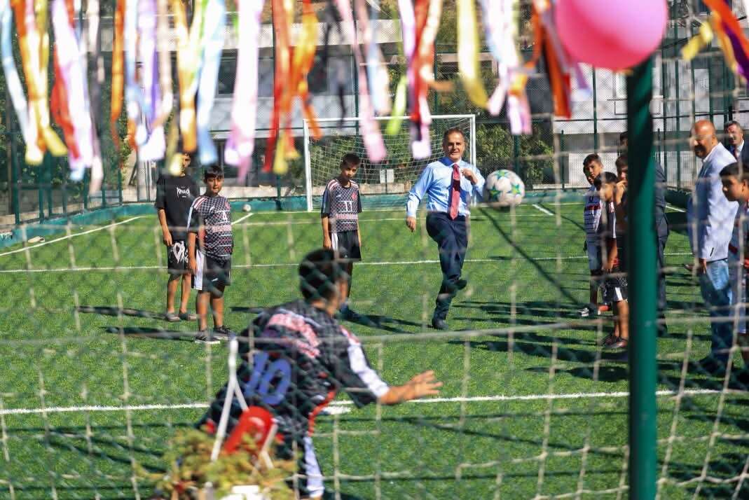 Muğla Valisi Dr. İdris Akbıyık’tan Küçükdibekdere’ye Ziyaret: “Türkiyem” Şarkısıyla Karşılandı 4