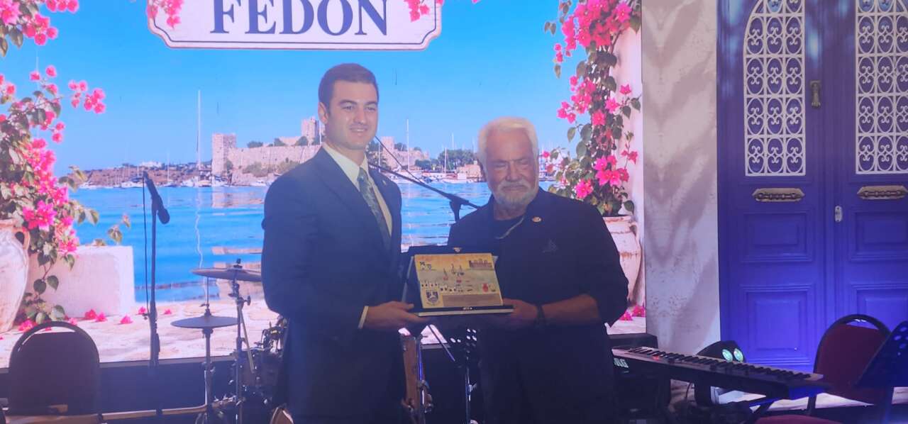 Fedon’dan Törende Yürek Burkan Sözler: “80 Yıl Öteki Olarak Yaşadım” 3