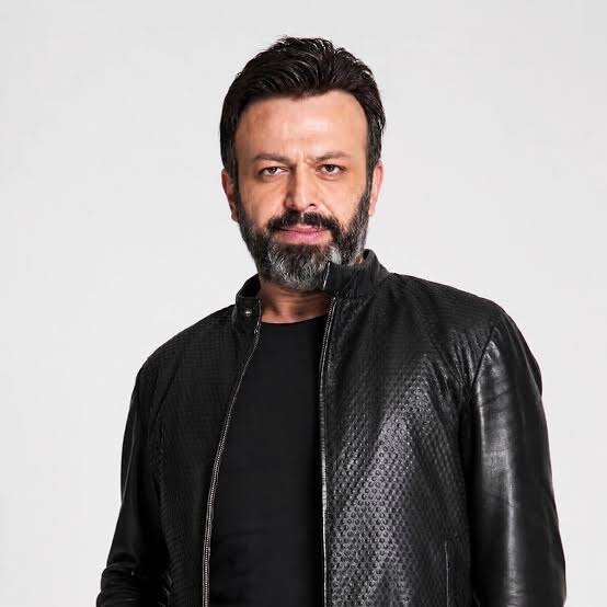 Ünlü Oyuncu Serhat Mustafa Kılıç Evinde Ölü Bulundu 1