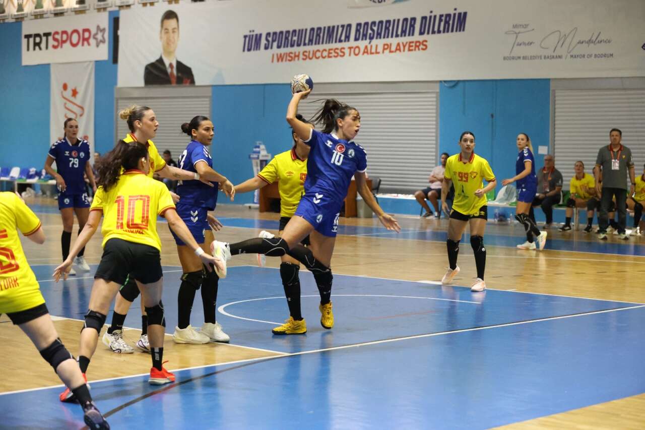 Yalıkavakspor Evinde Kazandı: Göztepe’yi 32-24 Mağlup Etti 3