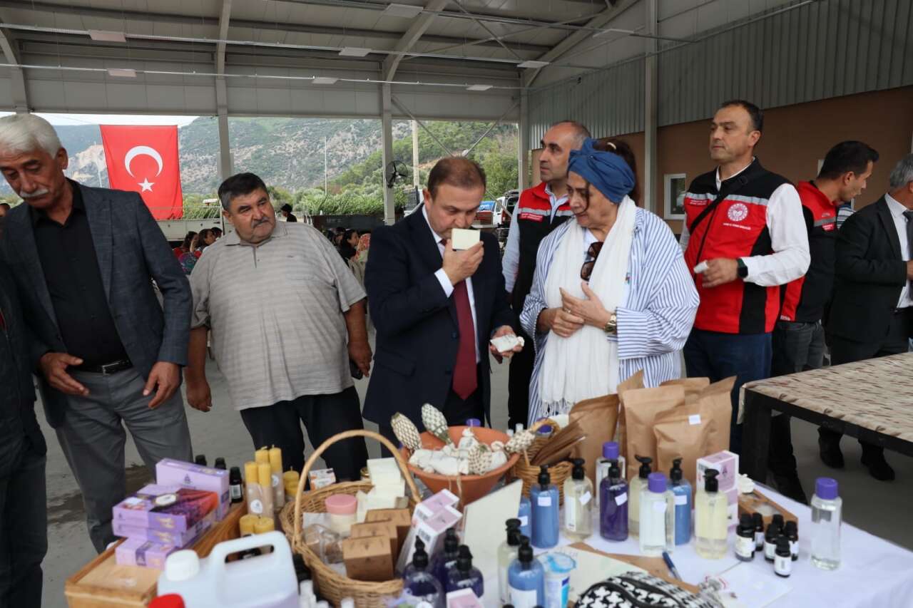 Ula’da Kadın Üreticilere Yüzde 75 Hibeli Defne Fidanı Desteği 6